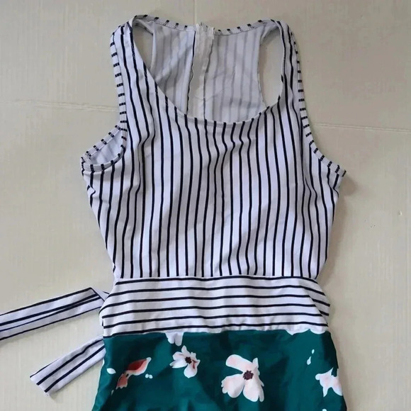 Pair of Bathing Suits - Picture 3 of 13